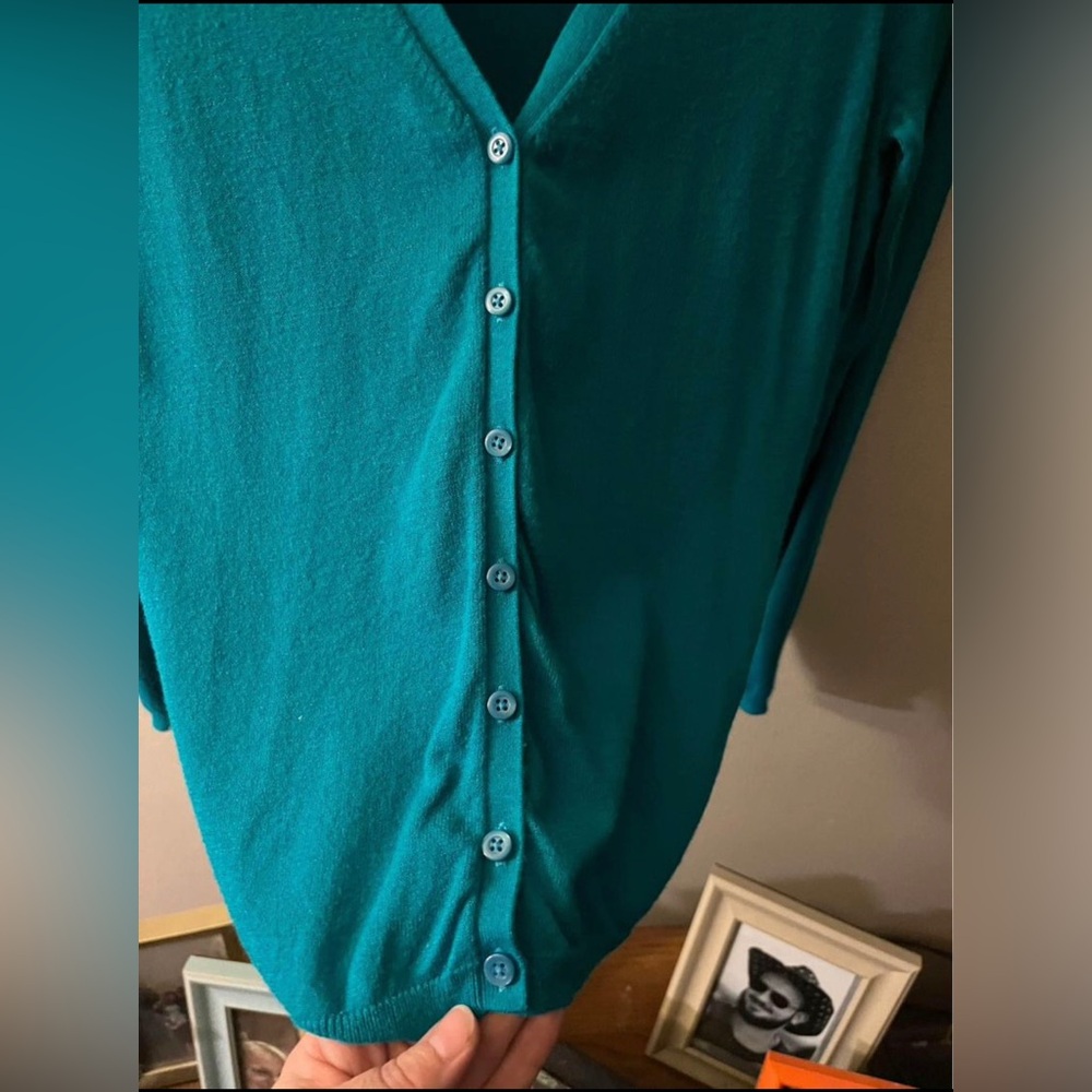 Ladies Sweater - Picture 3 of 4